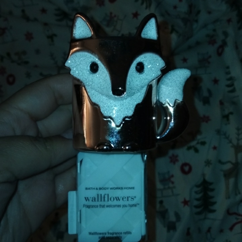 Rose Gold Fox Bath and Body Works Wallflower Plug In NWT